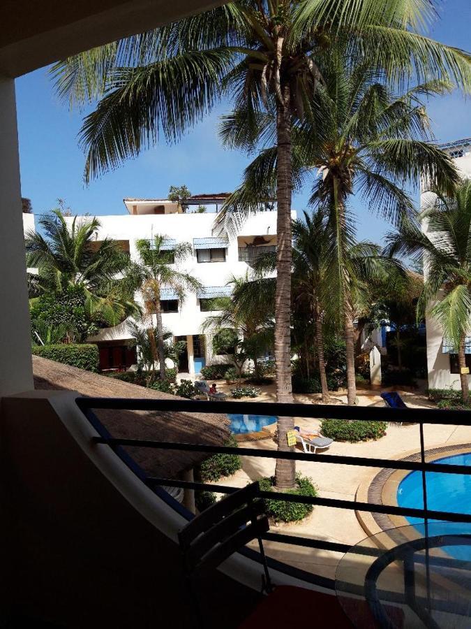 Superbe Appartement Avec Piscine, Proche Centre Ville, Restaurant, Mer Saly Exterior photo